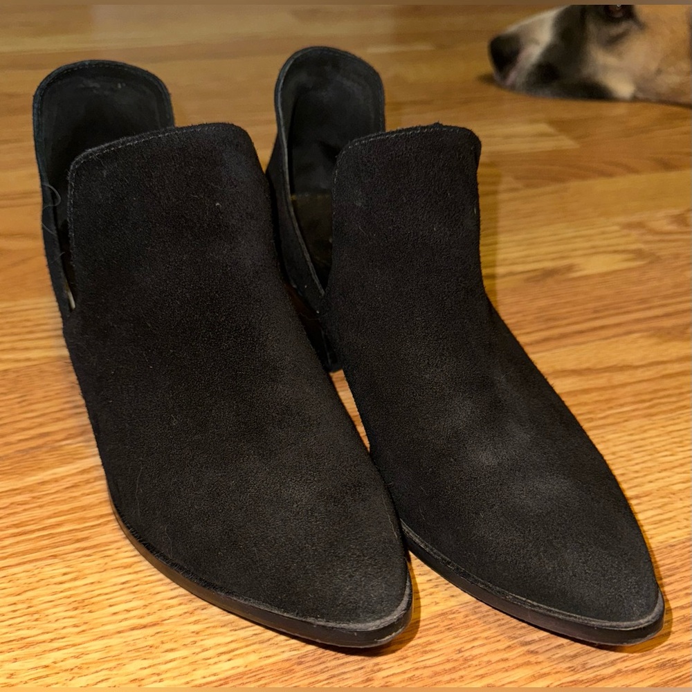 Black cutout Ankle Booties | 9.5